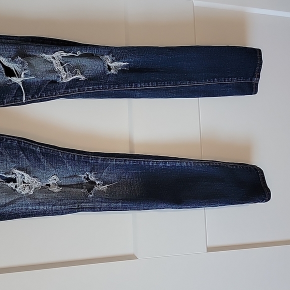 American Eagle Distressed Jegging - Picture 6 of 11